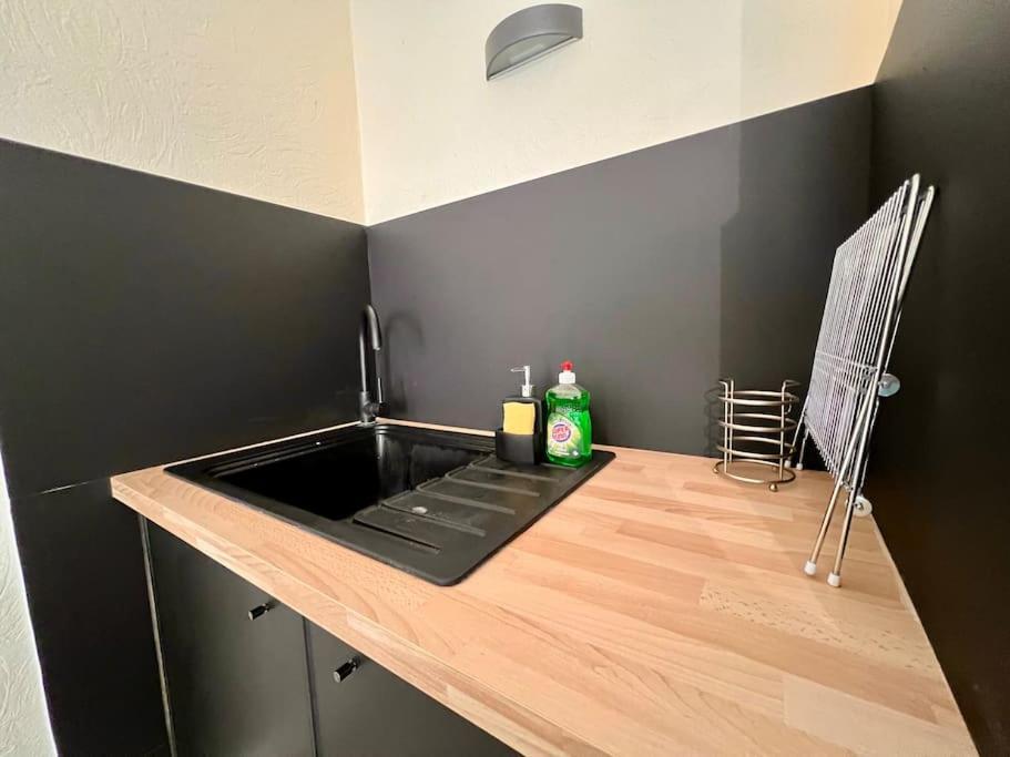 Appartement Climatise 4Prsn Au Pied De La Citadelle Besançon Exteriör bild
